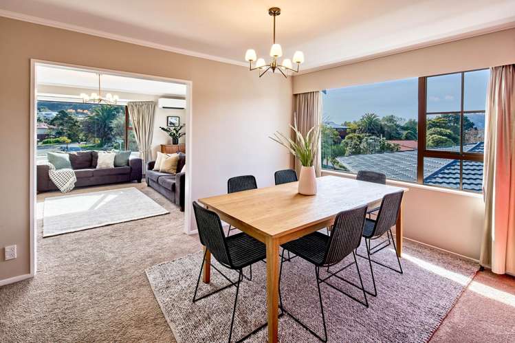 8 Balliol Drive Tawa_5
