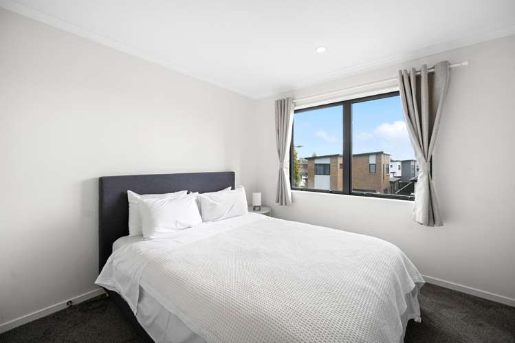 1 Oku Close Hillcrest_12