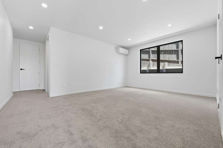 5 Halcyon Bay Lane Orewa_24