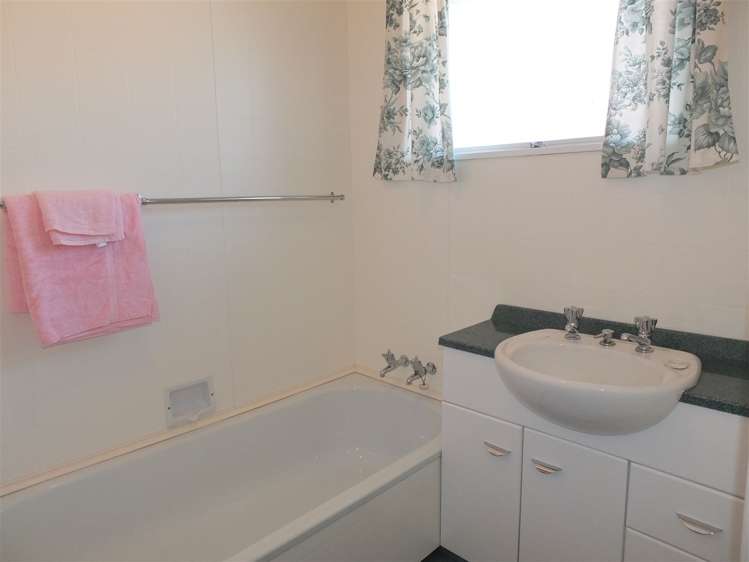 18 Goulds Road Marchwiel_14