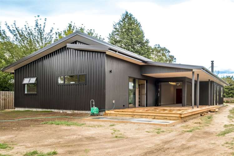 10 Achray Street Waiau_25