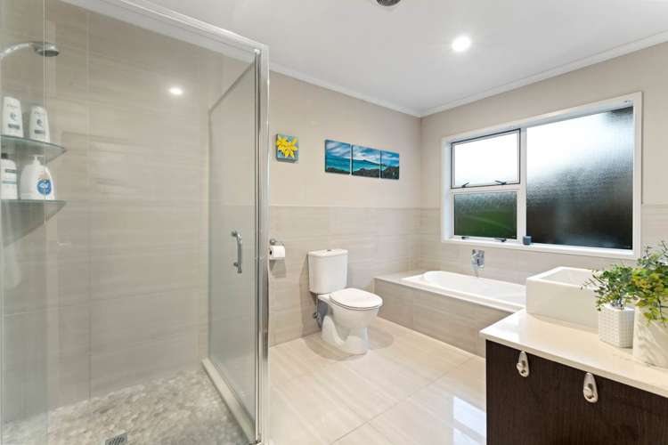 9 Kenley Heights Flat Bush_16