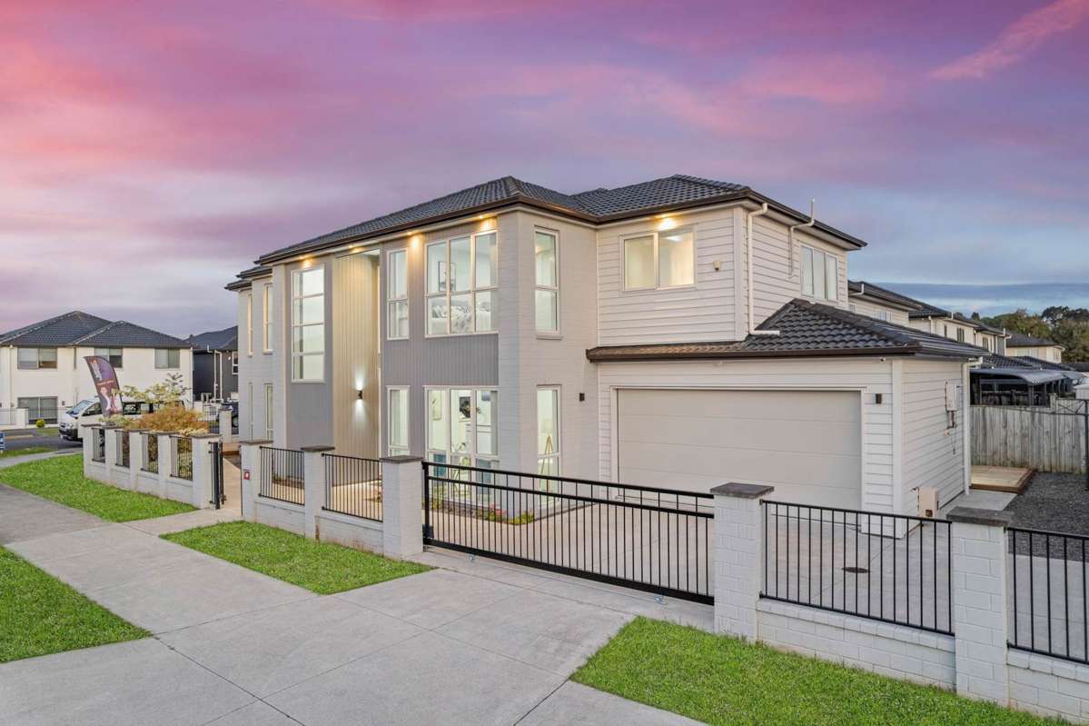 21 Horsefields Drive_2