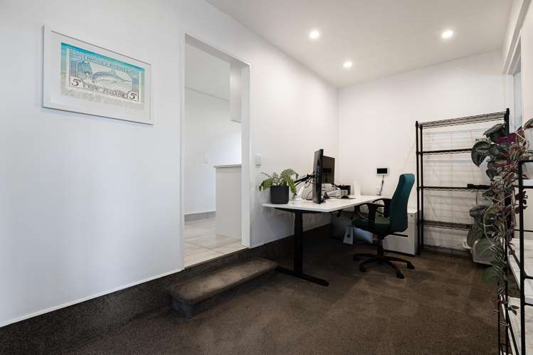 123 Middle Road Havelock North_17