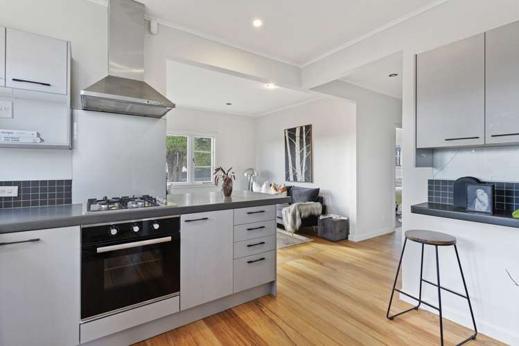 23 Forest Hill Road Henderson_17