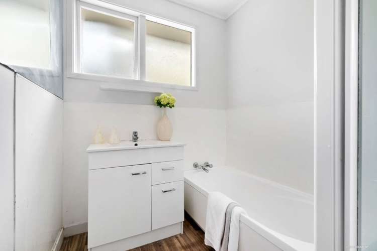 120 Sunset Road Unsworth Heights_9