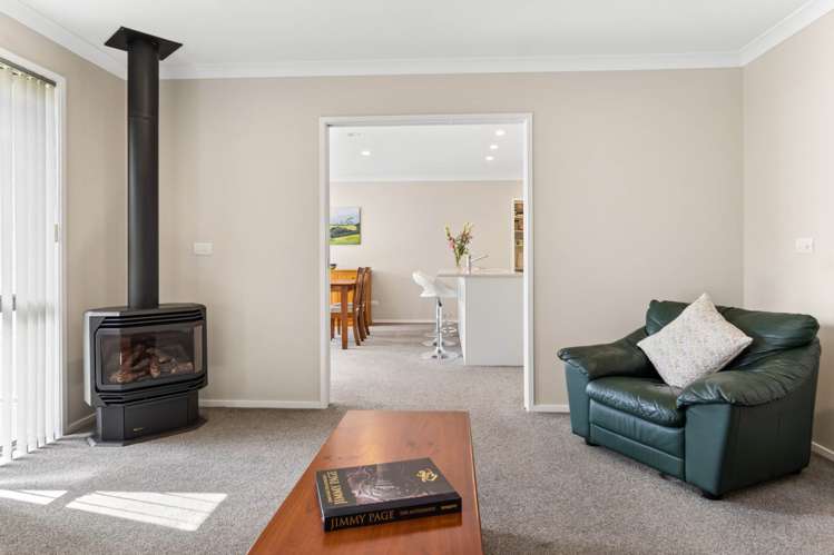 102 Pohutukawa Parade Riverhead_11