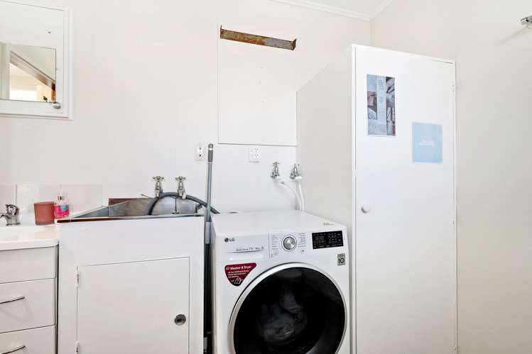 2/18 Agra Crescent Khandallah_7