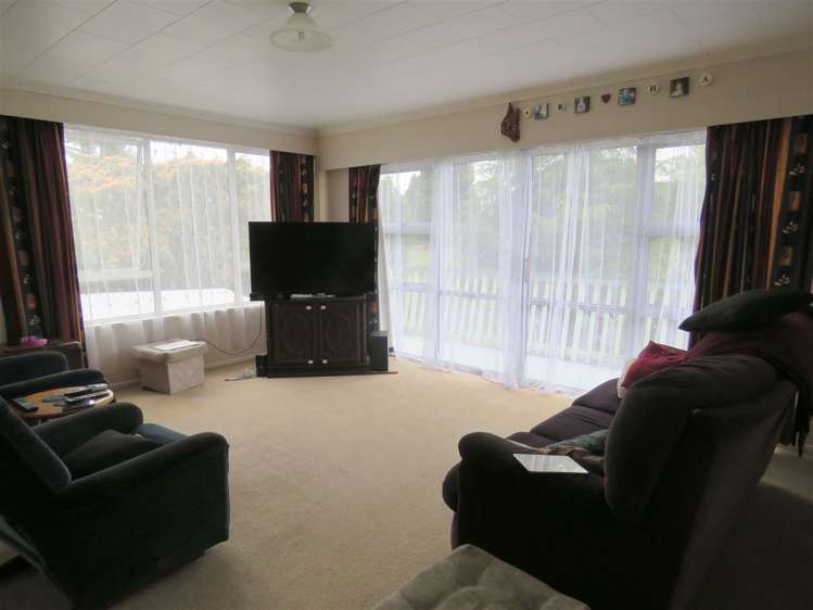 156 Golf Road Taumarunui_8
