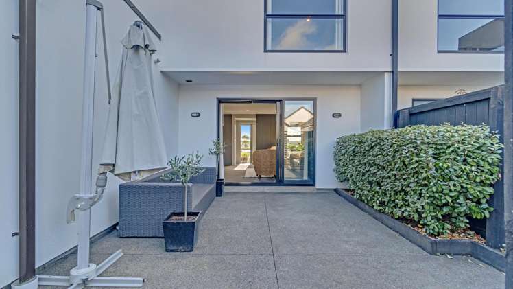 27d Lakeside Drive Pegasus_14