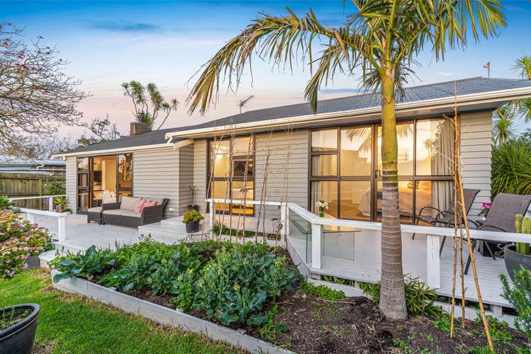 29 Matapana Road Palm Beach_12