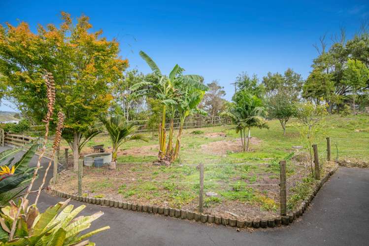1688 South Head Road Helensville_41