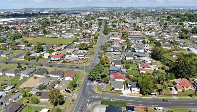 90 Tennessee Ave Mangere East_12