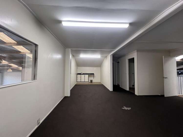 332-334 Church Street Penrose_8