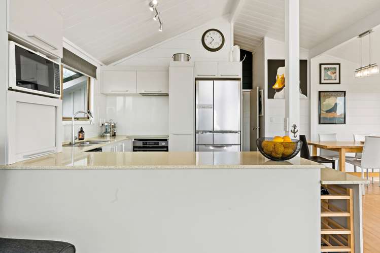 797 East Coast Road Northcross_9