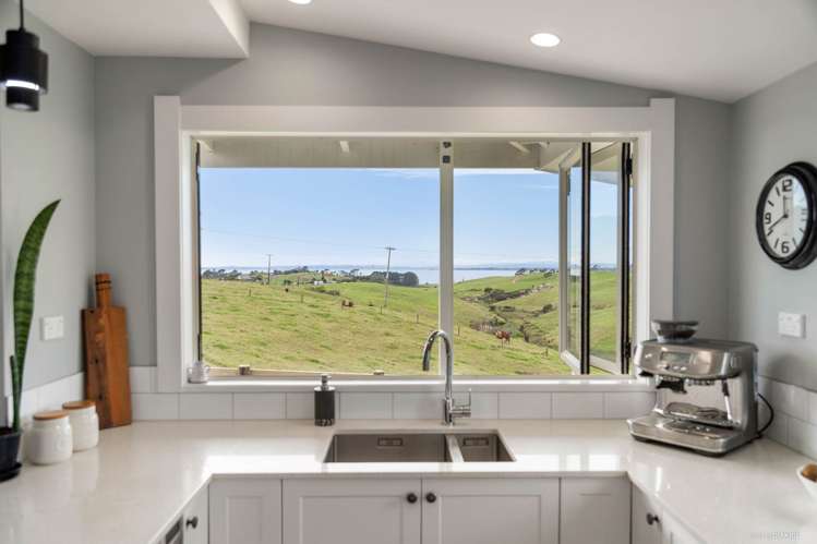 290 Pollok Wharf Road Pollok_13