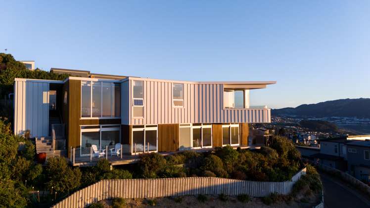 10 Seascape View Paremata_27