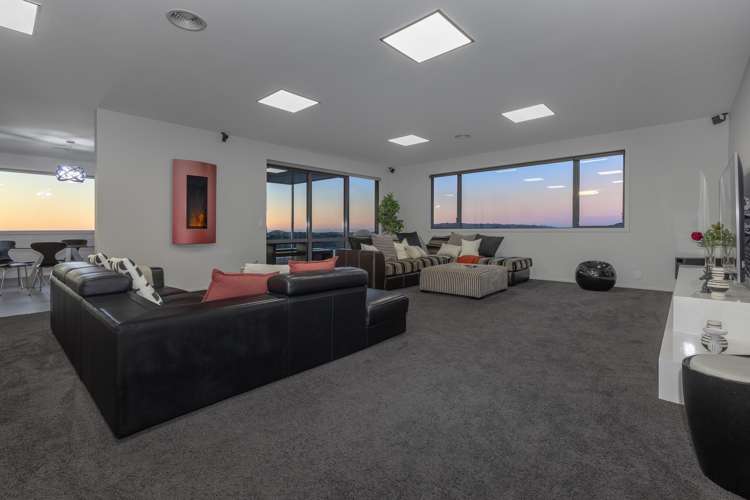 22 Milford Street Aotea_35
