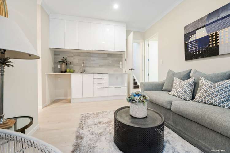 221c Murphys Road Flat Bush_10