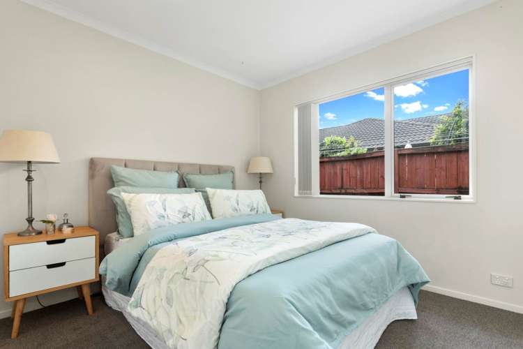 22 Belfry Place Wattle Downs_14