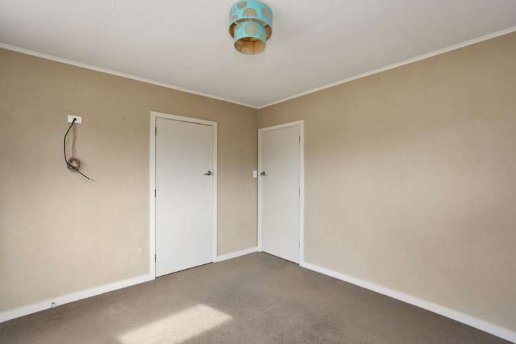 111 Creek Road Allenton_13