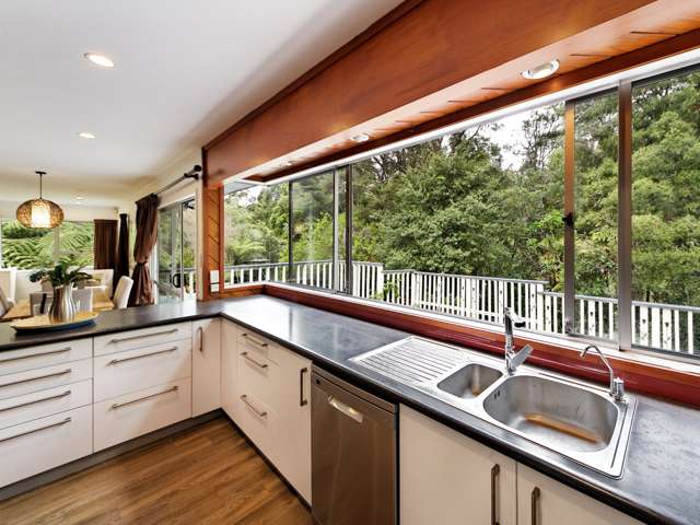 8 Sonnenberg Way Titirangi_4