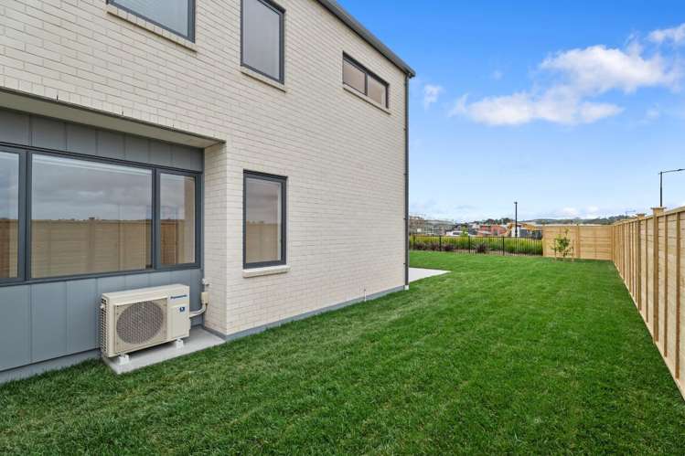18 Kanae Drive 1640_23