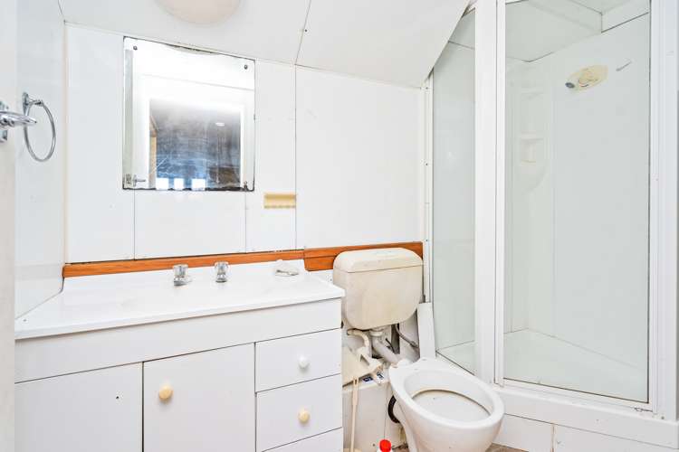 44 Memorial Drive Parahaki_23