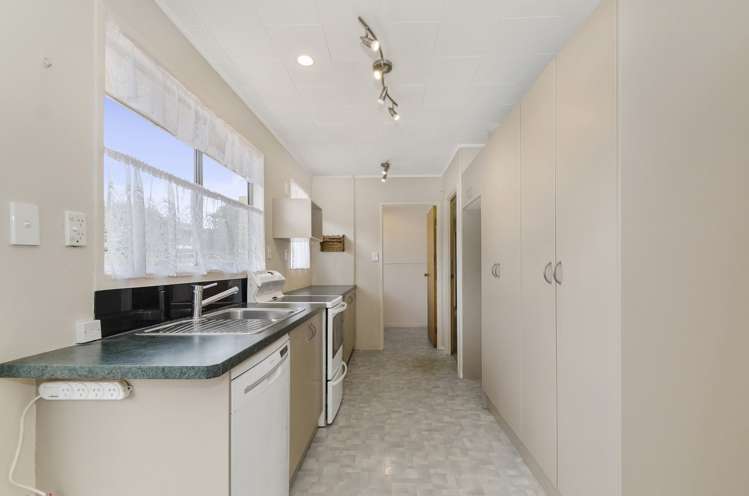 3 Charntay Avenue Clover Park_6