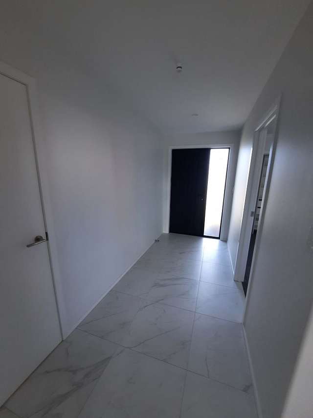 33 Trewern Avenue Chartwell_3