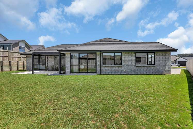 3 Cascade Crescent Tikipunga_19