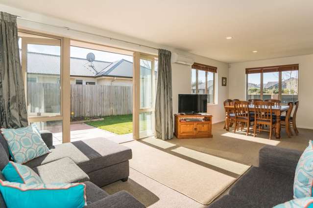 11 Tatahi Street Parklands_4