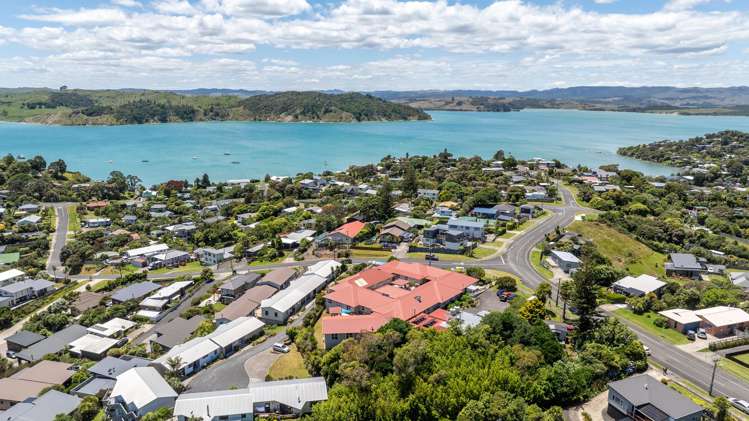 25E Violet Street Raglan_11