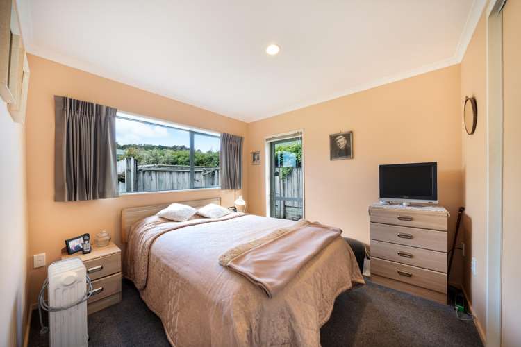69/42 Main Road Tawa_10