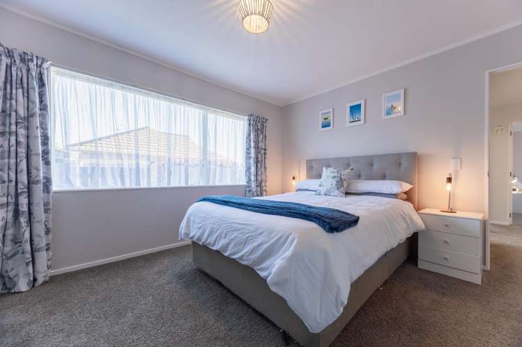 5A Beachwater Grove Paraparaumu Beach_16