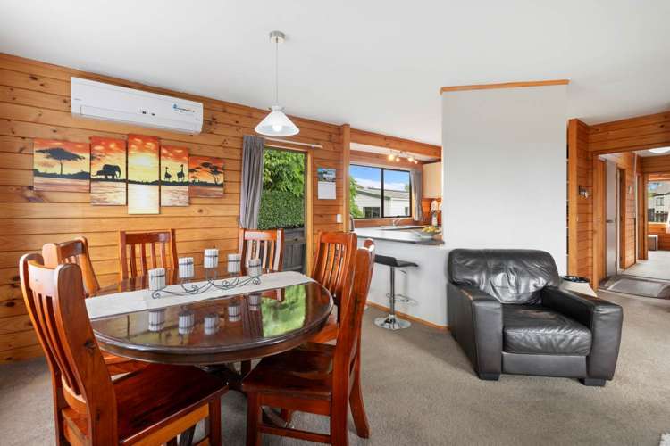 6 Hadley Wood Drive Wattle Downs_10