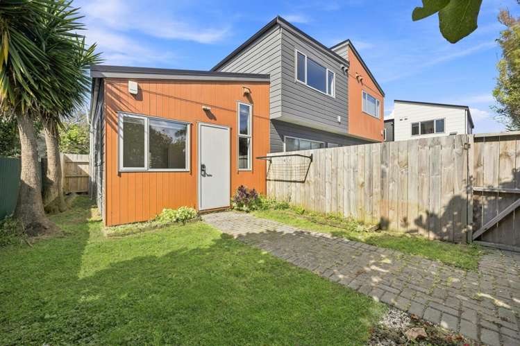8/4 Ranier Street Ellerslie_13