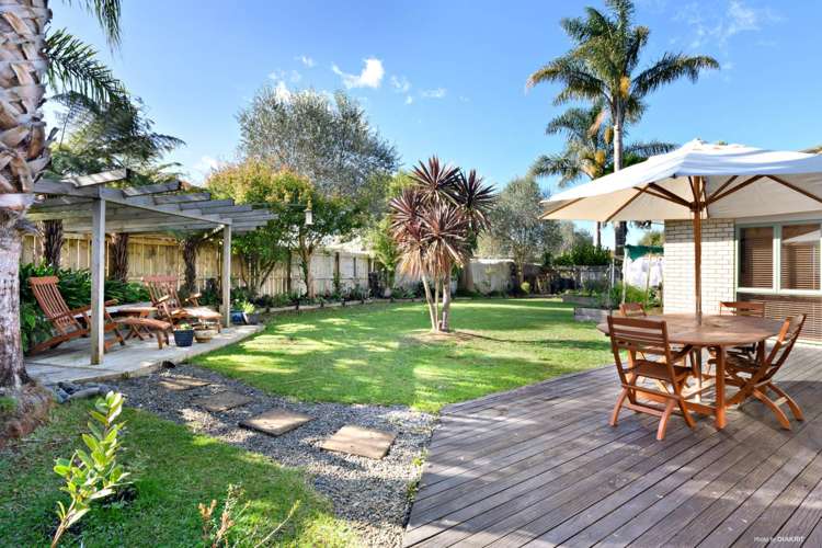 82 Lothian Brae Wattle Downs_0