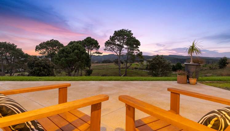 664a Ridge Road Riverhead_17