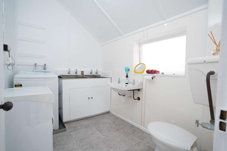 10 Te Anau Avenue Hataitai_15