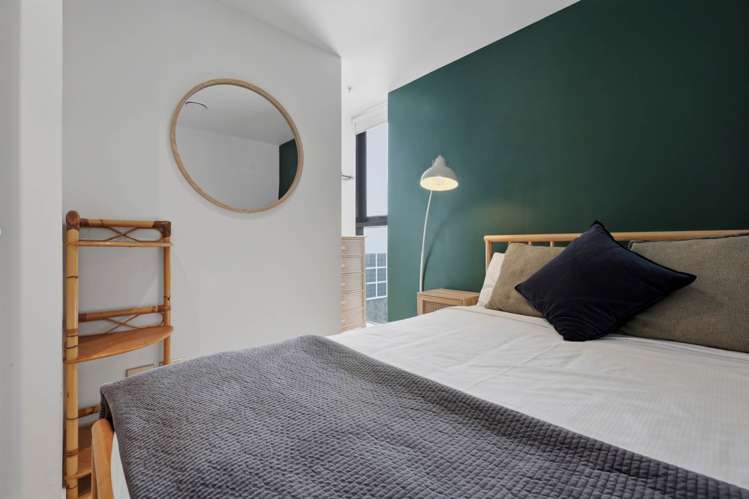 1701/8 Airedale Street City Centre_13