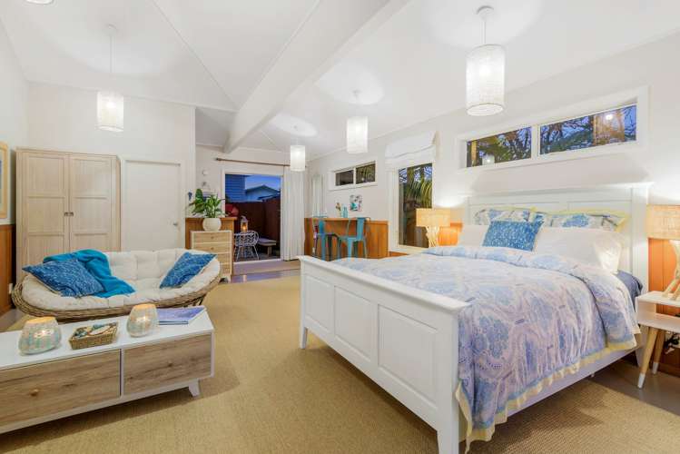 6 Patuone Avenue Devonport_16