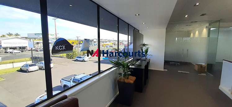 Unit D01/101 Wairau Road Wairau Valley_3