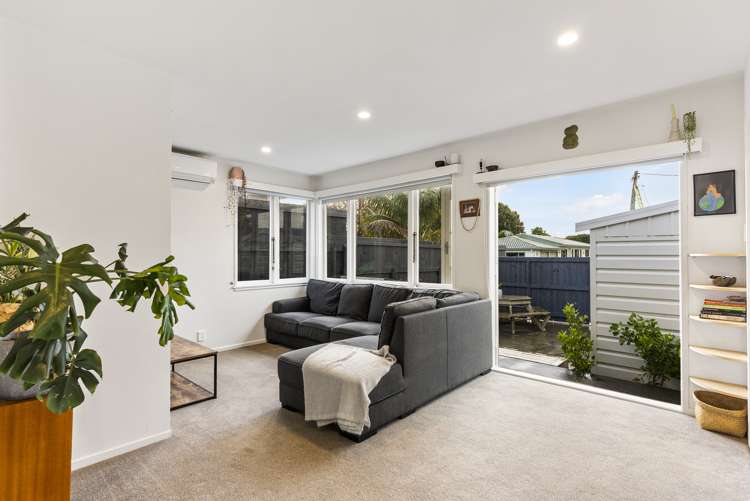 11 Grainger Road Te Atatu South_5