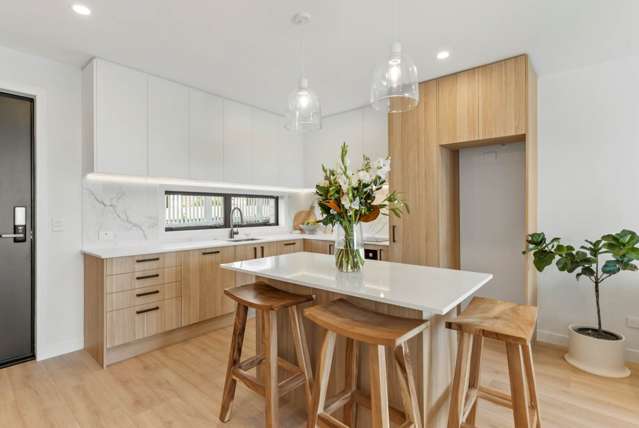 3/14 Eastwood Rise Browns Bay_2