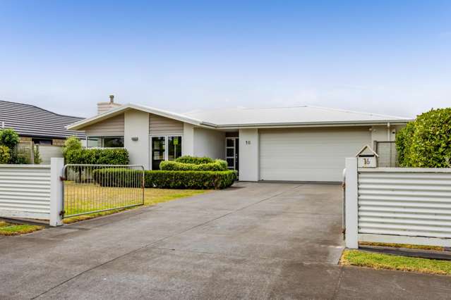 16 Egmont Street Patea_2