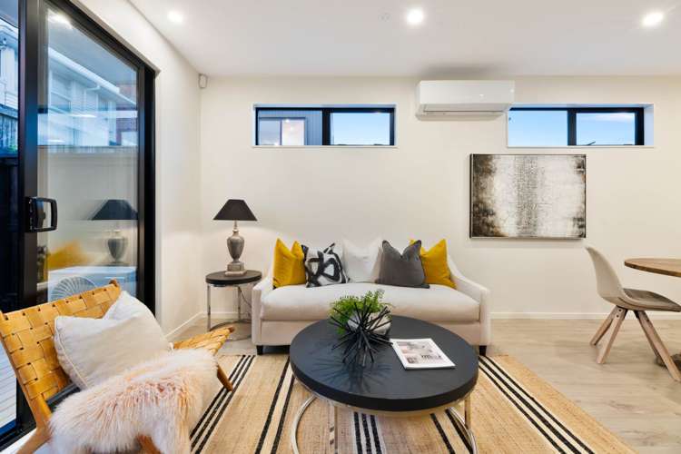 2/11 Jaemont Avenue Te Atatu South_16