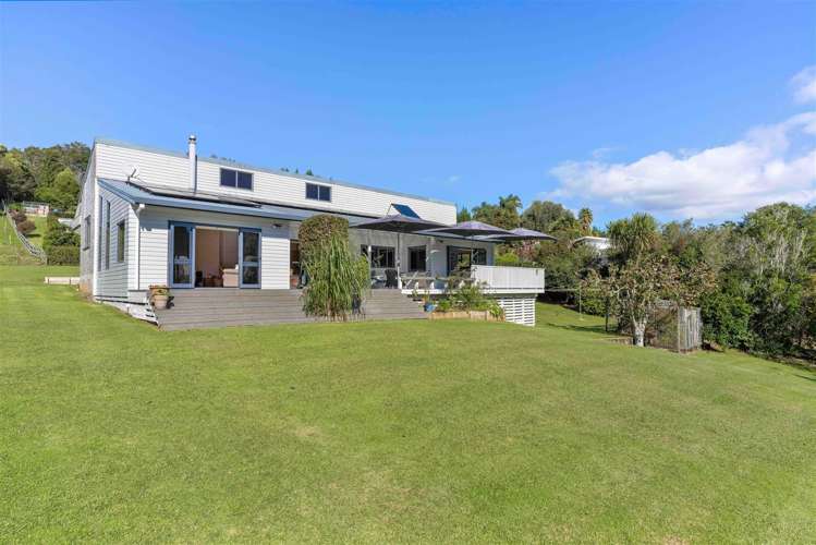 46 Herbert Drive Whangamata_1