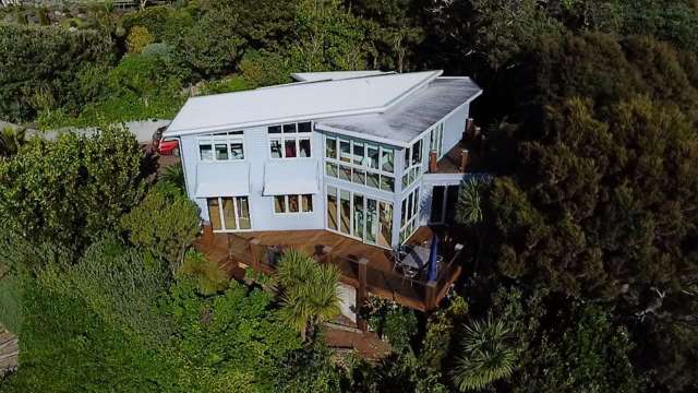 Executive 3-Bedroom Furnished Home Sea Vie