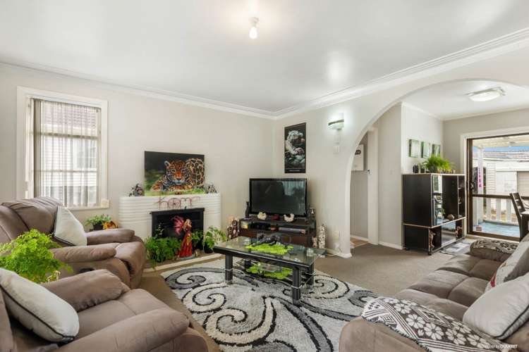 21 Lincoln Road Manurewa_3